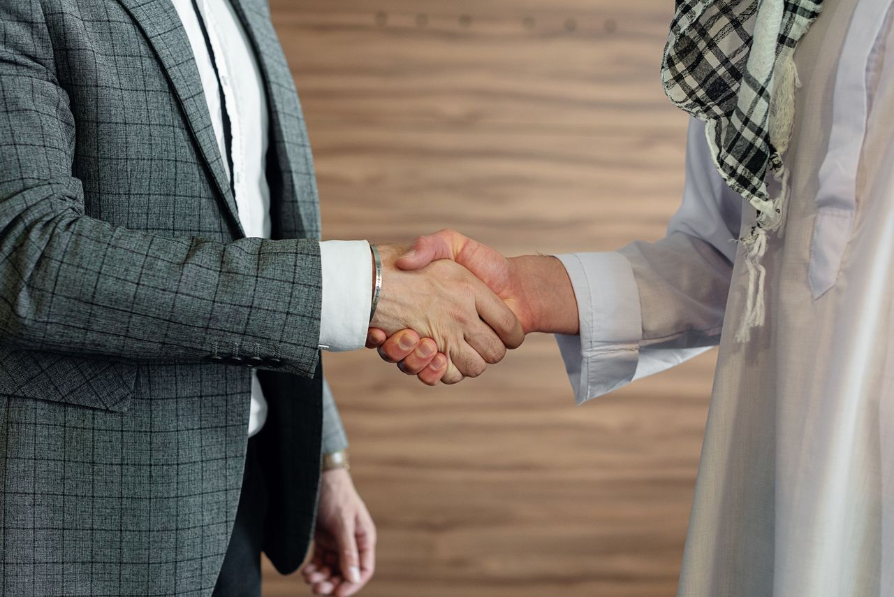 Recruter et fidéliser en salon : sortir de la pénurie