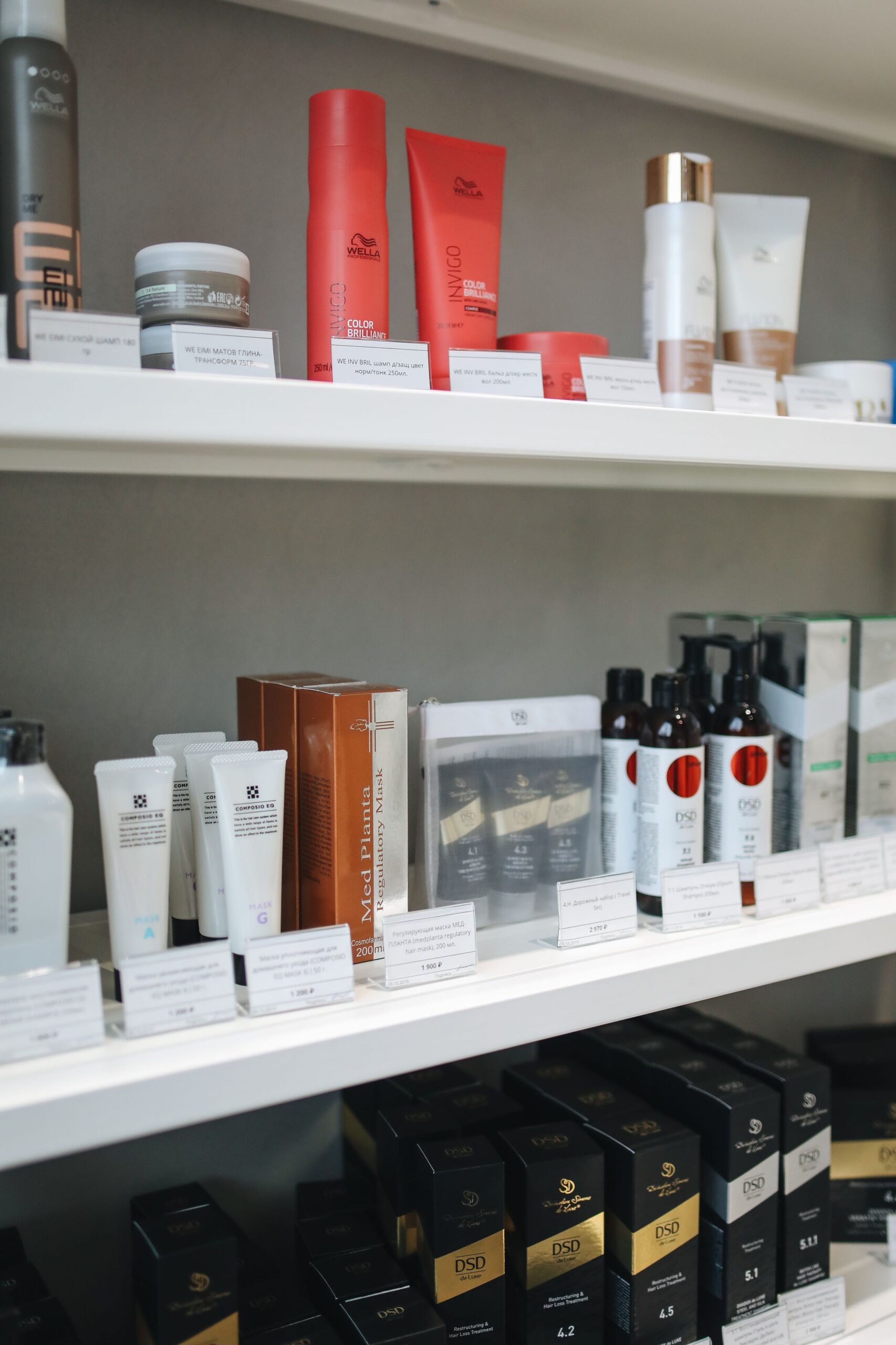 Gérer ses stocks et sa revente en salon ou institut : le guide