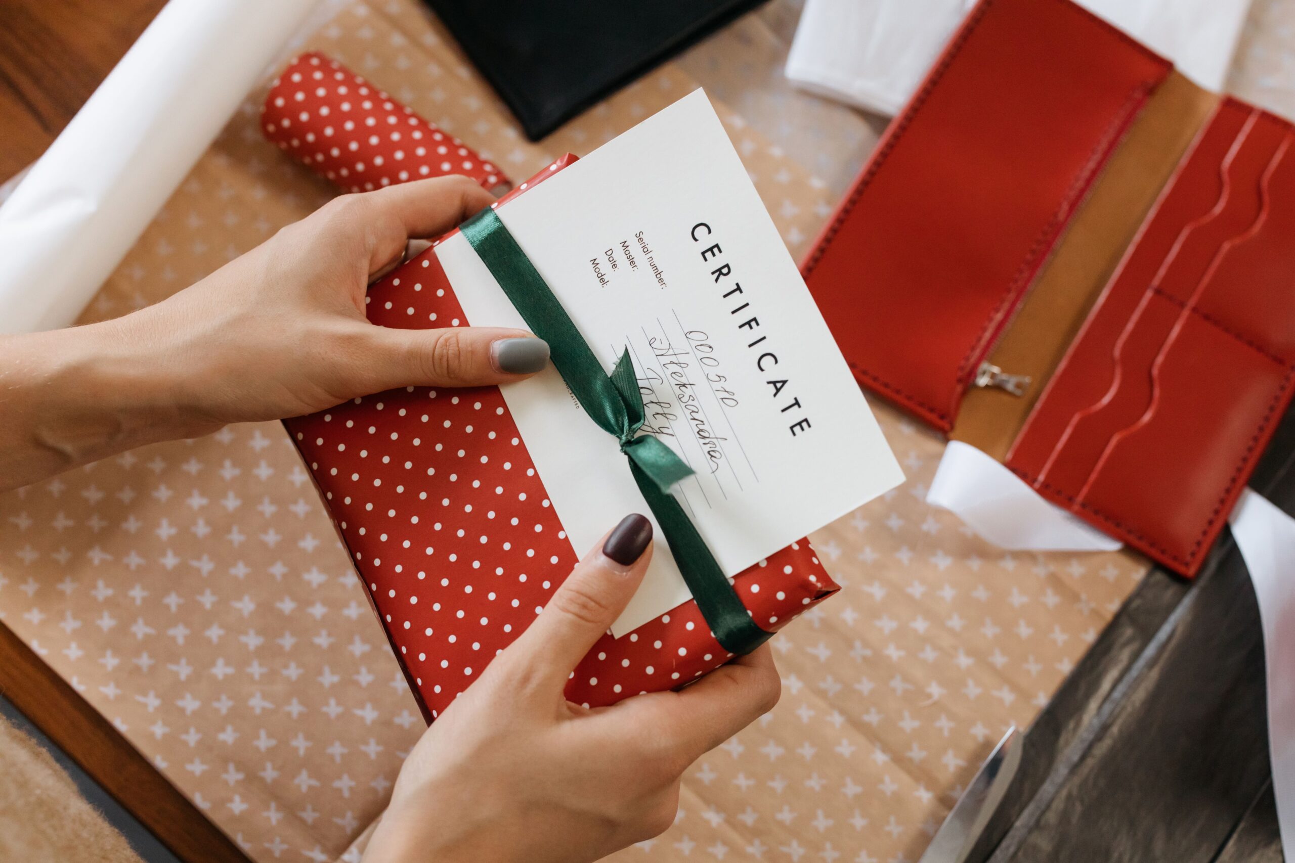 Carte cadeau en salon ou institut : cadre légal, TVA et comptabilité