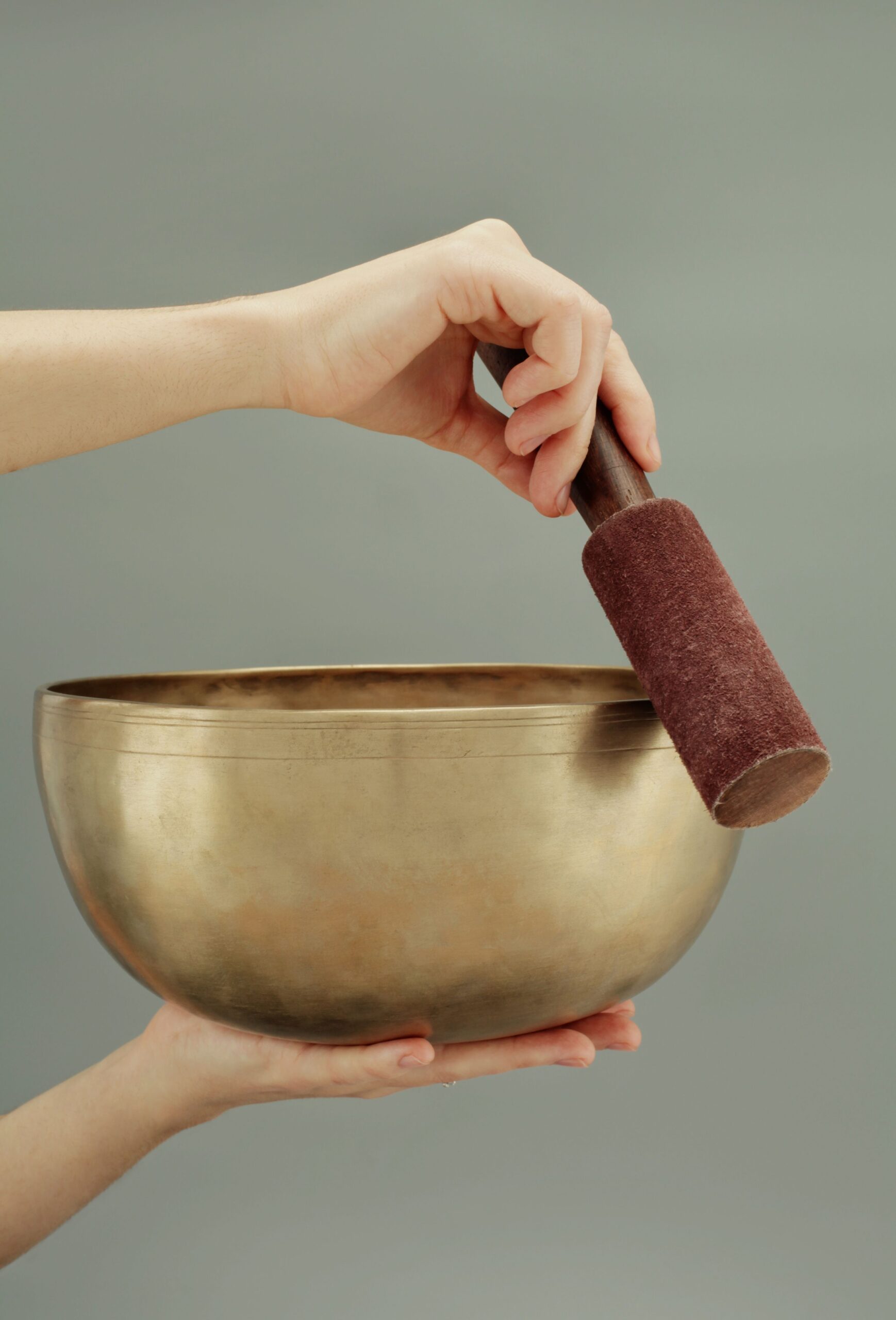 Sonothérapie et bols tibétains : pratique, formation et cadre en institut